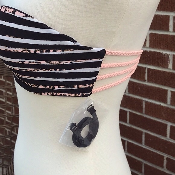 NWT Candie’s Black and Pink Striped Bandeau Swim Top Size Medium - Picture 5 of 10